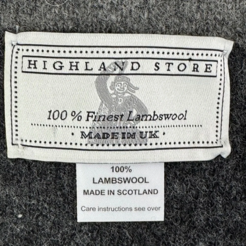 Highland Store Lambswool Grey striped scarf Made in UK‎